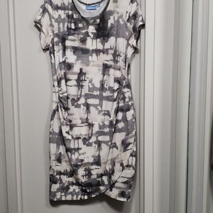 Vera Wang abstract size Medium Dress..